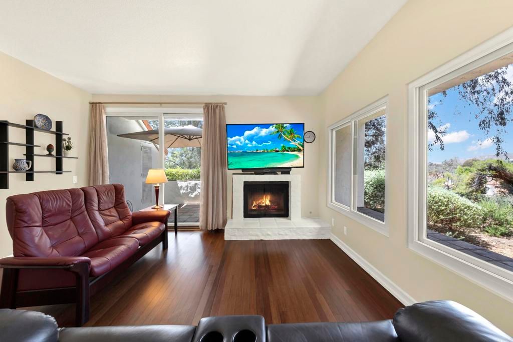 16130 Avenida Venusto 24, San Diego, CA 92128 — photo 2