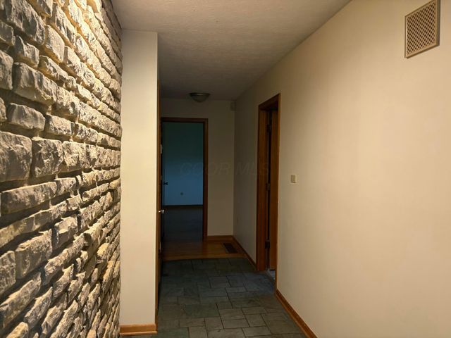 4001 Harlem Road, New Albany, OH 43054