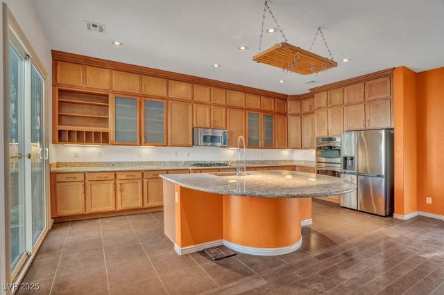 7939 Campers Village Avenue, Las Vegas, NV 89178