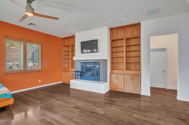 7939 Campers Village Avenue, Las Vegas, NV 89178