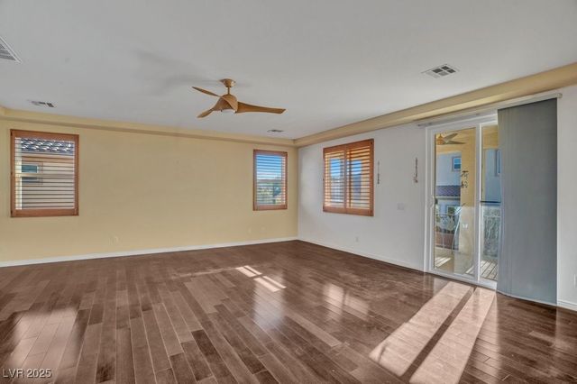 7939 Campers Village Avenue, Las Vegas, NV 89178