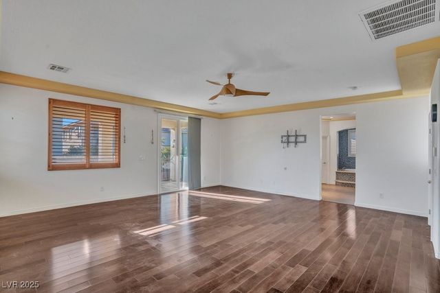 7939 Campers Village Avenue, Las Vegas, NV 89178