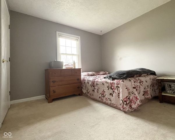 4147 W Fairview Road, Greenwood, IN 46142