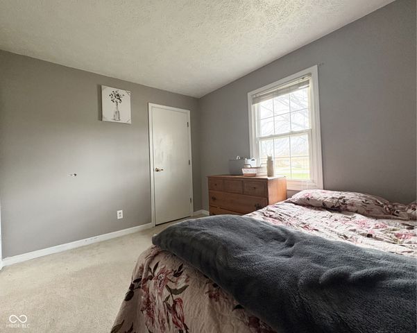 4147 W Fairview Road, Greenwood, IN 46142