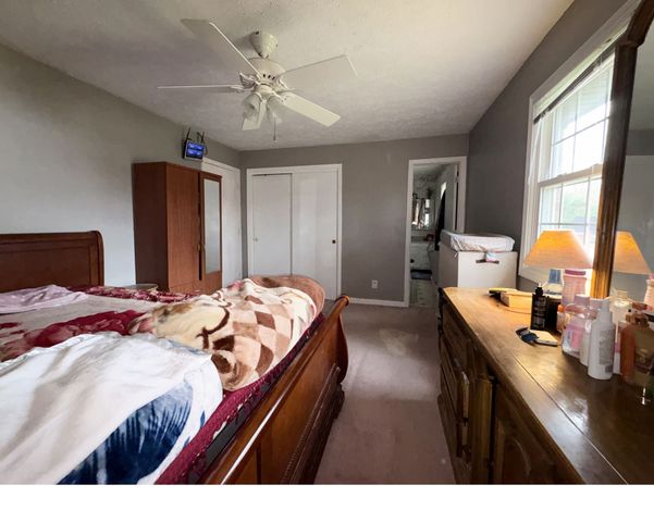 4147 W Fairview Road, Greenwood, IN 46142