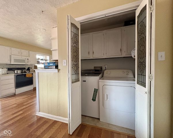 4147 W Fairview Road, Greenwood, IN 46142