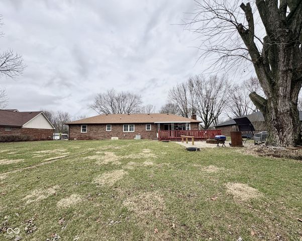 4147 W Fairview Road, Greenwood, IN 46142