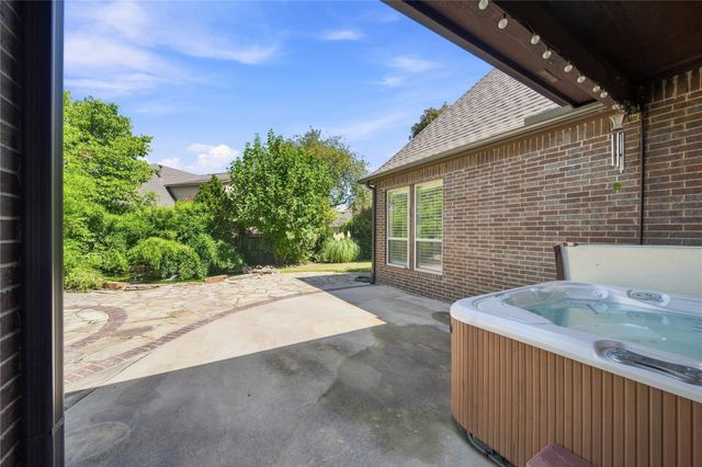 7327 E 112th Place S, Bixby, OK 74008