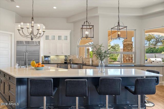 5600 S GEMSTONE Drive, Chandler, AZ 85249