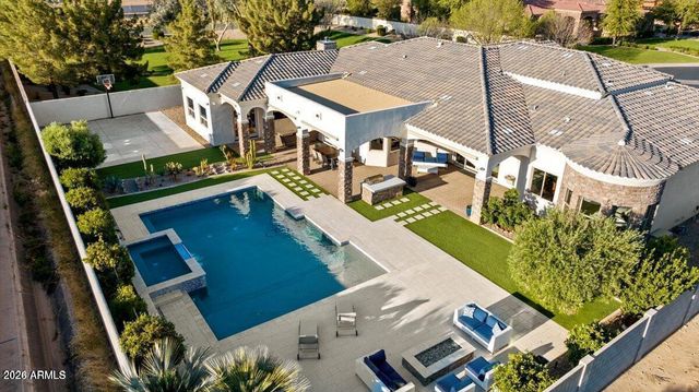 5600 S GEMSTONE Drive, Chandler, AZ 85249