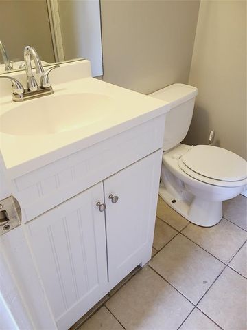 5700 Cherry Park Dr A, Austin, TX 78745