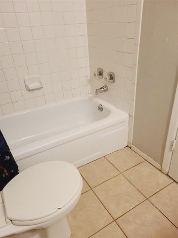 5700 Cherry Park Dr A, Austin, TX 78745