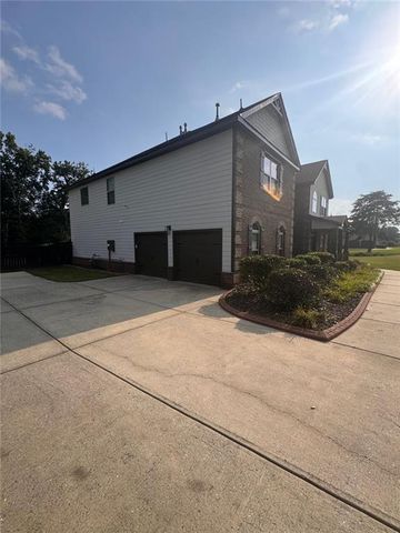 130 Ravens Landing, Fayetteville, GA 30215