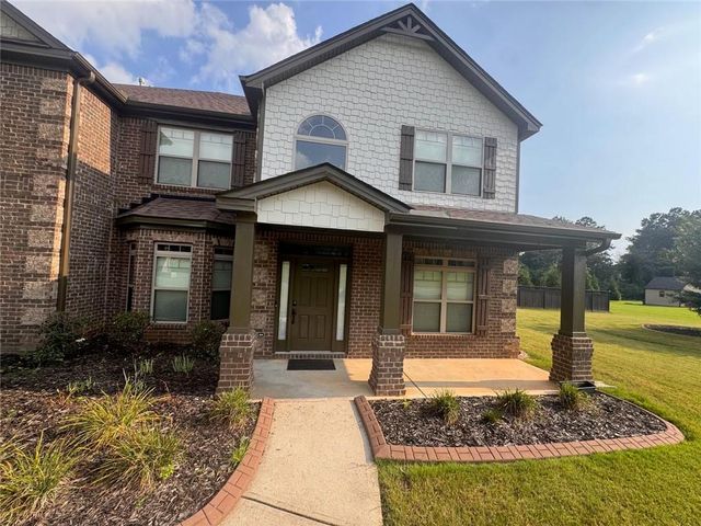 130 Ravens Landing, Fayetteville, GA 30215