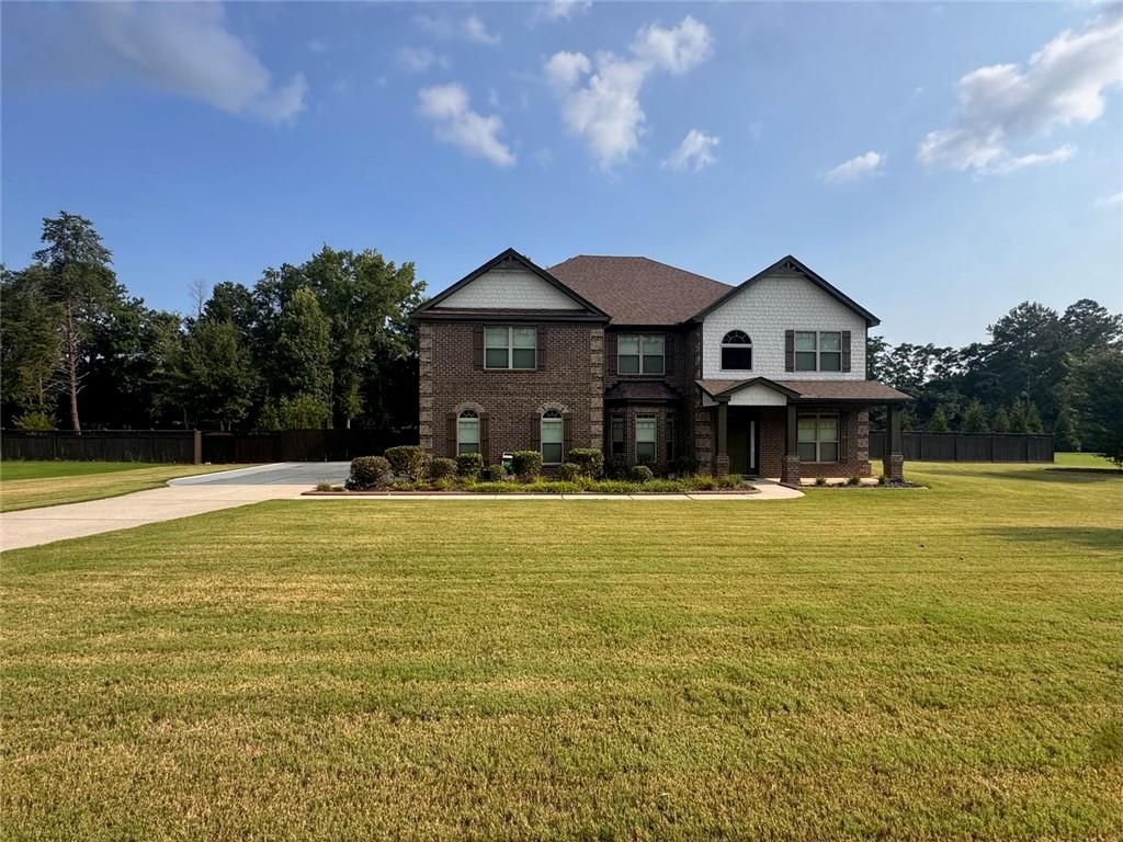 130 Ravens Landing, Fayetteville, GA 30215