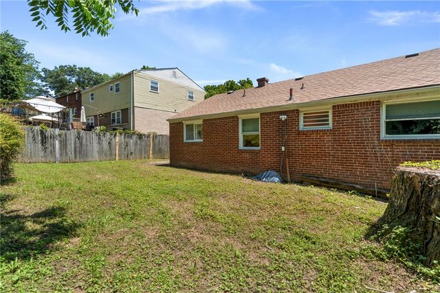 440 Lee Dr, Penn Hills, PA 15235