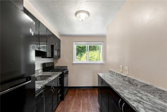 440 Lee Dr, Penn Hills, PA 15235