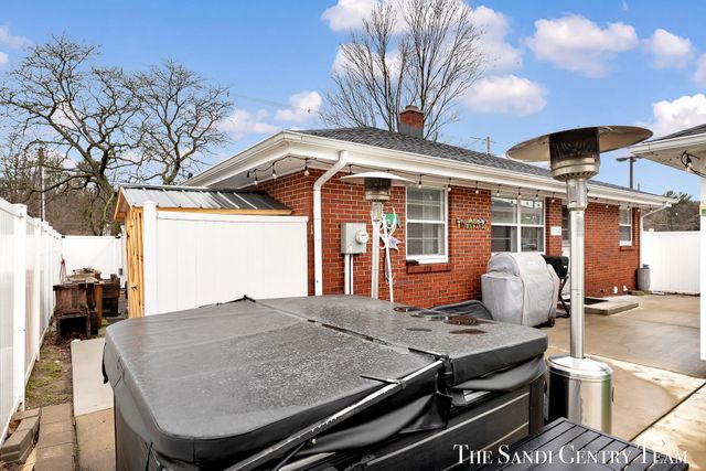 1508 Wisconsin Street, Grand Haven, MI 49417