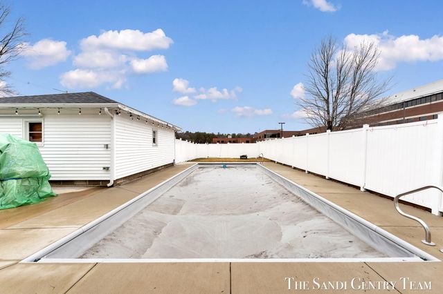 1508 Wisconsin Street, Grand Haven, MI 49417