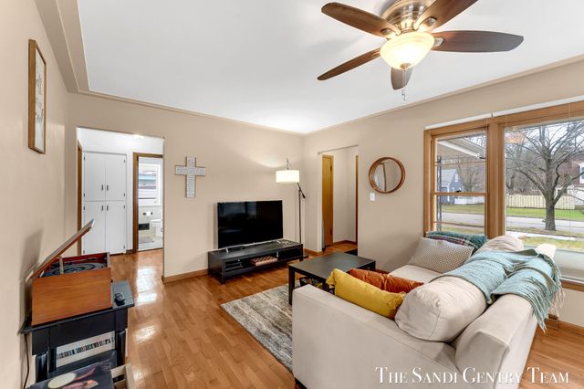 1508 Wisconsin Street, Grand Haven, MI 49417