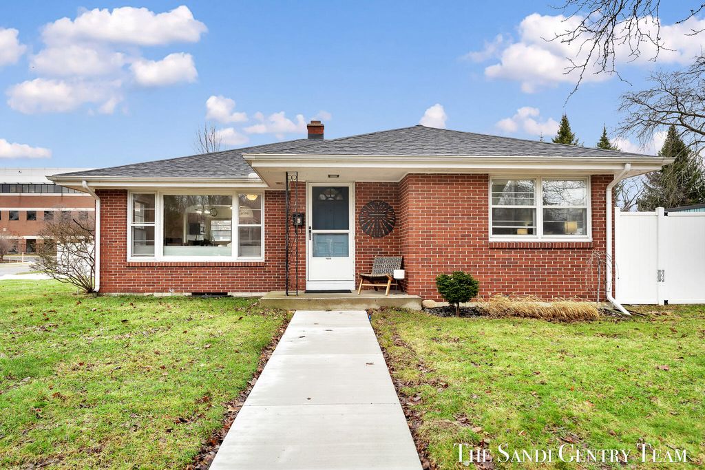 1508 Wisconsin Street, Grand Haven, MI 49417