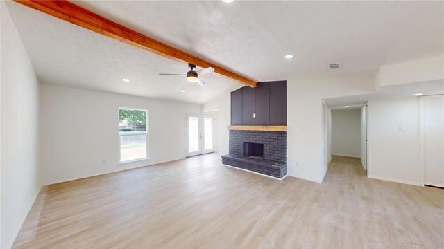 4108 Bristlecone Lane, Fort Worth, TX 76137
