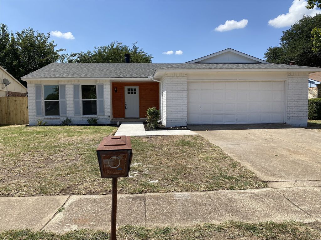 4108 Bristlecone Lane, Fort Worth, TX 76137