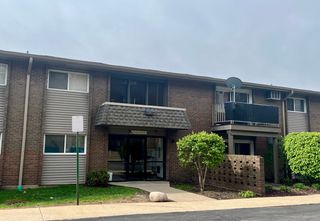 2301 Beau Monde Terrace 203, Lisle, IL 60532
