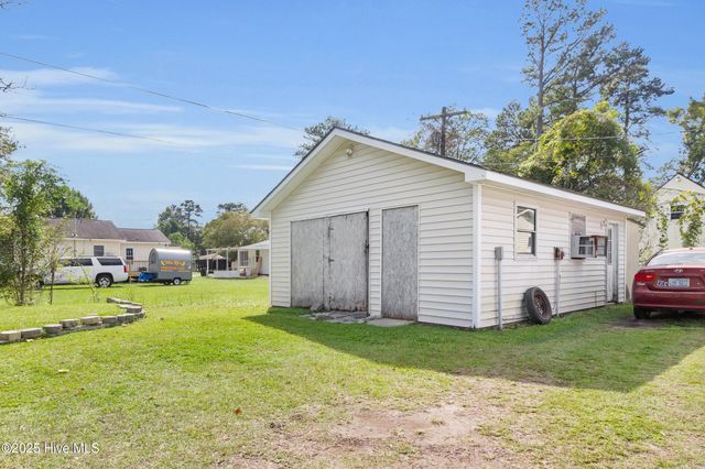 325 Miller Boulevard, Havelock, NC 28532