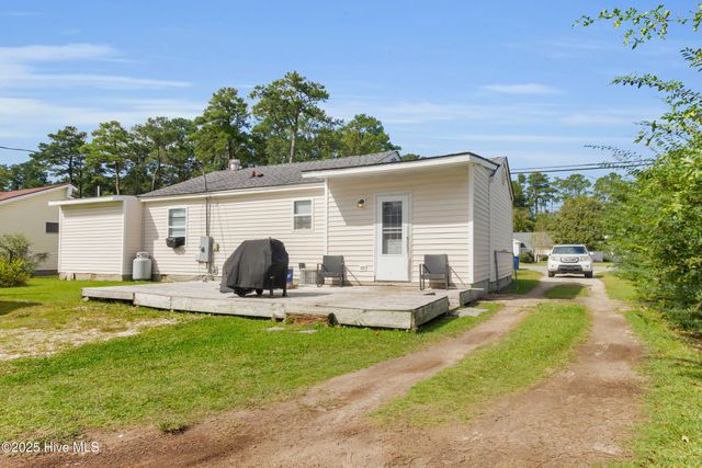 325 Miller Boulevard, Havelock, NC 28532
