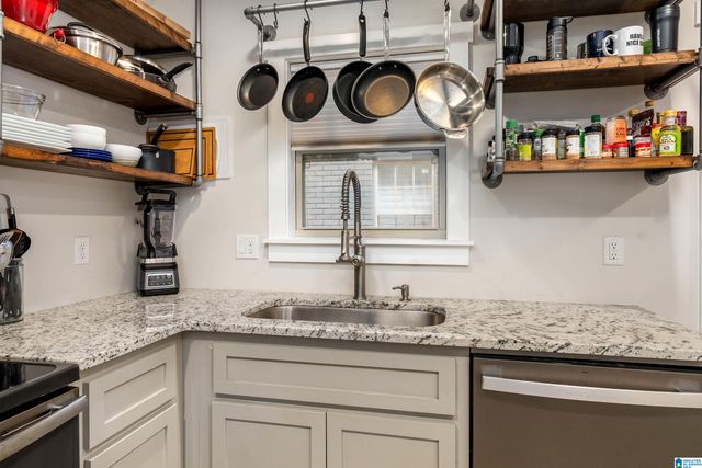 1100 14th Ave Apt A4, Tuscaloosa, AL 35401