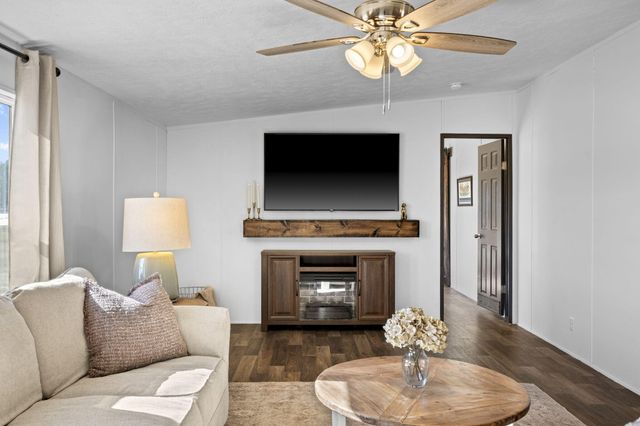 232 Palace Drive, Cross, SC 29436