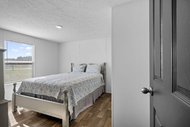 232 Palace Drive, Cross, SC 29436