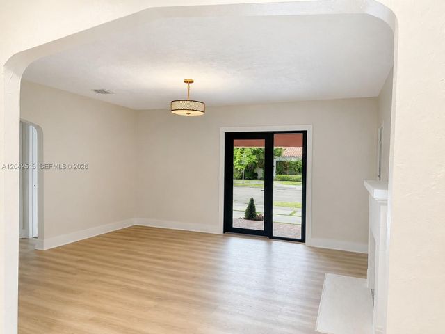3053 SW 21st St, Miami, FL 33145