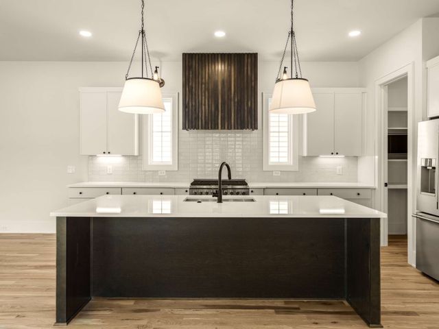 517A Achievement Dr, Nashville, TN 37209