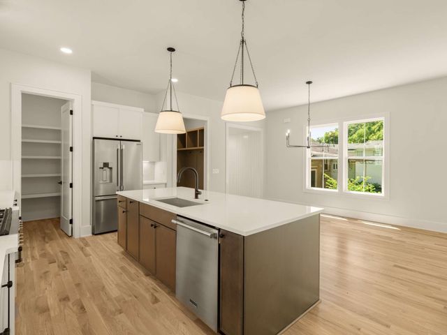 517A Achievement Dr, Nashville, TN 37209