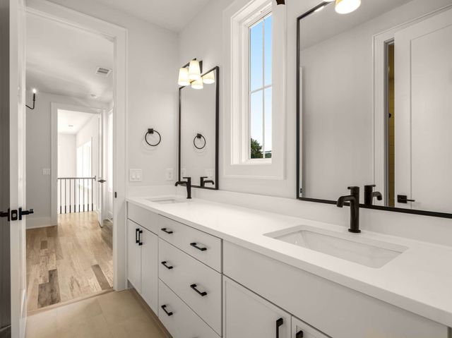 517A Achievement Dr, Nashville, TN 37209