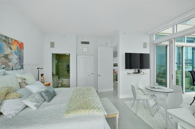 1155 Brickell Bay Dr PH210, Miami, FL 33131