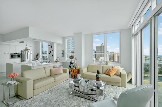 1155 Brickell Bay Dr PH210, Miami, FL 33131