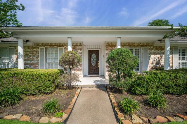 12026 Sugar Springs Drive, Houston, TX 77077