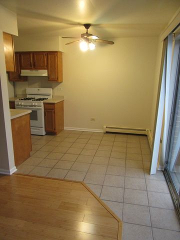 135 Pickwick Drive A, Schaumburg, IL 60193