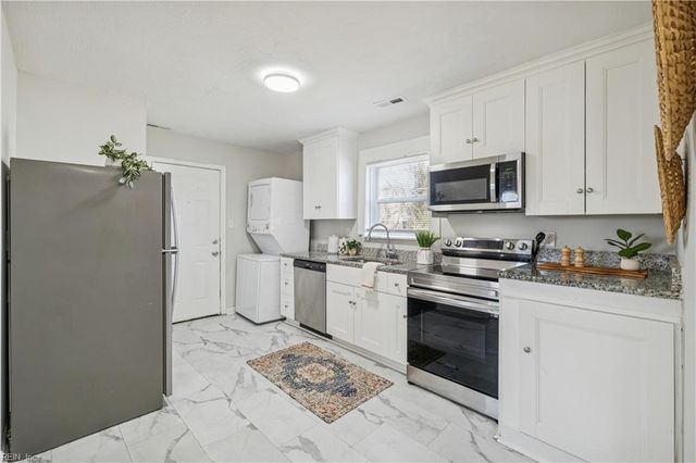 553 45th ST, Newport News, VA 23607