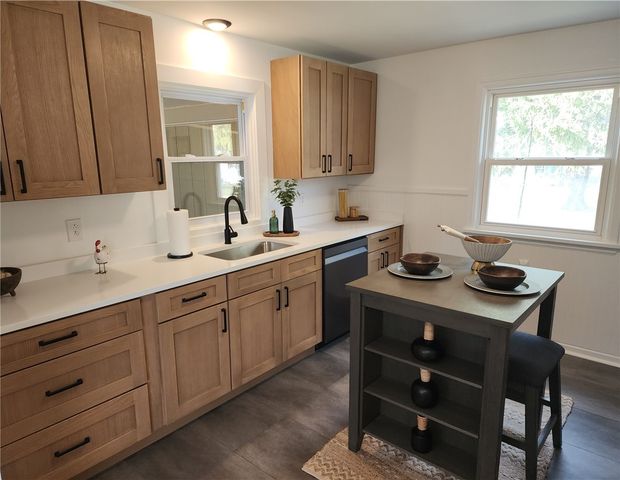 788 Embury Road, Penfield, NY 14526