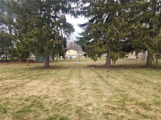 788 Embury Road, Penfield, NY 14526