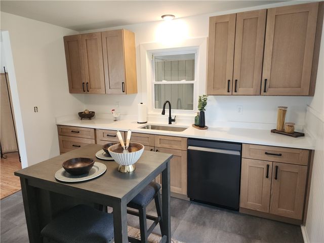 788 Embury Road, Penfield, NY 14526