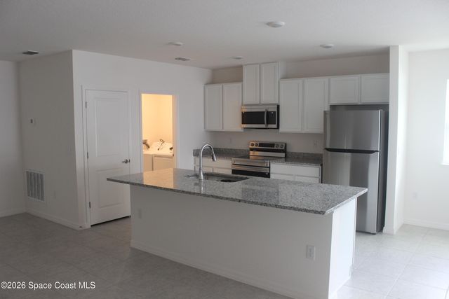 251 Crosspoint Street SE, Palm Bay, FL 32909