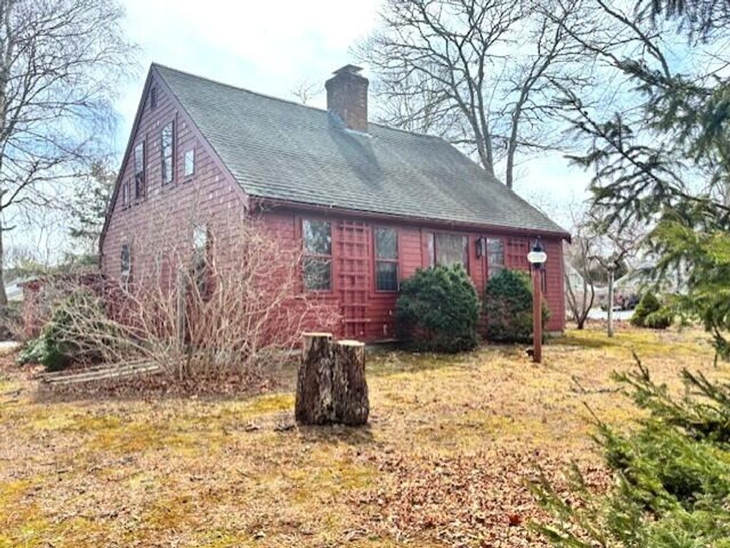 366 Winslow Gray Road, West Yarmouth, MA 02673