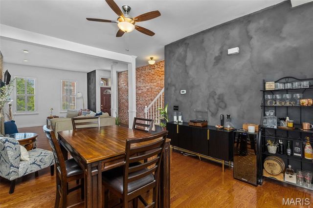 2026 Sidney Street, St Louis, MO 63104