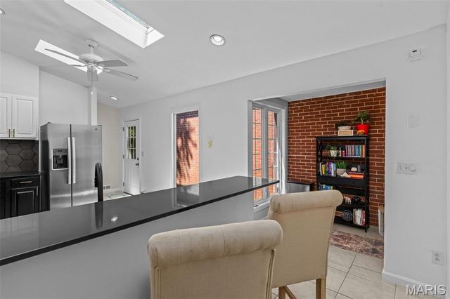 2026 Sidney Street, St Louis, MO 63104