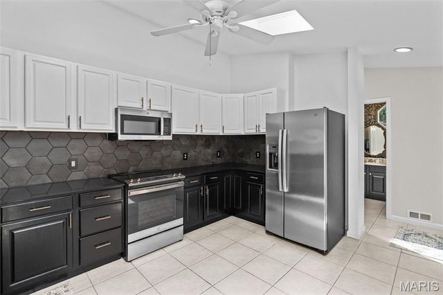 2026 Sidney Street, St Louis, MO 63104
